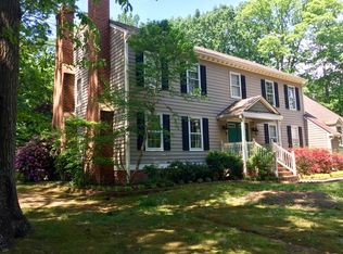 12821 River Hills Dr, Midlothian, VA 23113