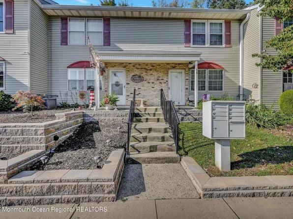 82 Cliffwood Avenue #13, Aberdeen, NJ 07747