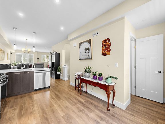 3rd image of 1894 Osprey Dr #166