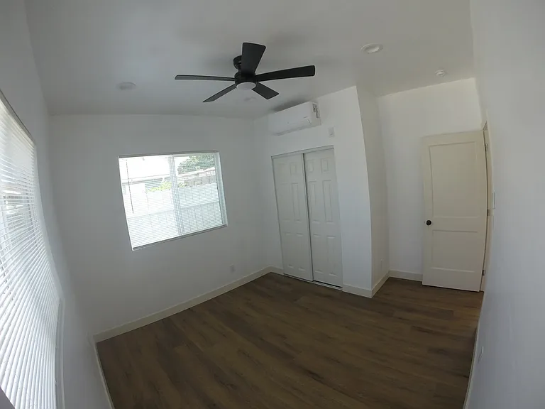4902 Coke Ave #2 — Photo 14