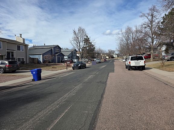 4th image of 1325 Shadberry Ct