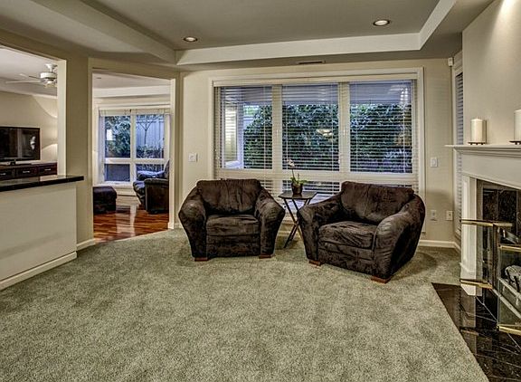 4th image of 131 8th Ln APT 3