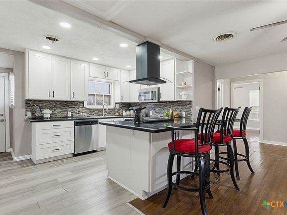 2nd image of 1016 N 18th St