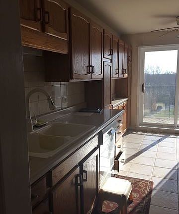 5th image of 127 Acacia Dr #408