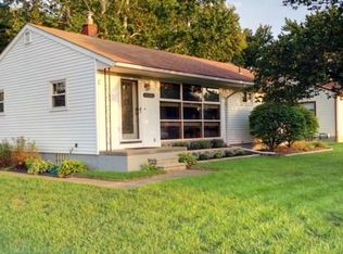 48282 Cardinal St, Utica, MI 48317