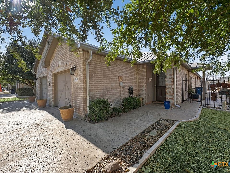 1st image of 241 Anne Louise Dr