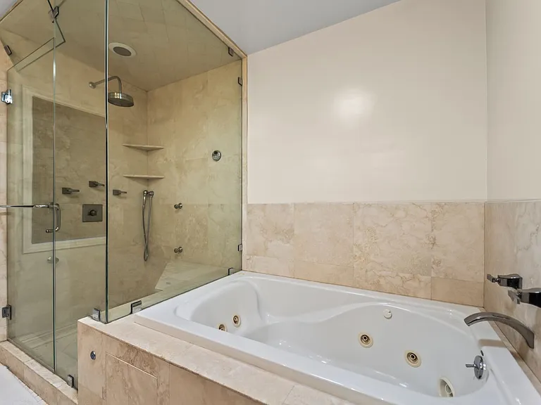 10342 Keswick Ave — Photo 23