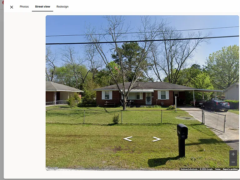 2227 Robin Hood Rd — Photo 1