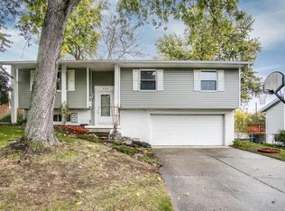 353 Fairway Dr, Fairborn, OH 45324