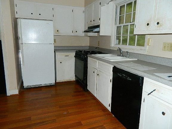 5th image of 2404 Wilkshire Dr