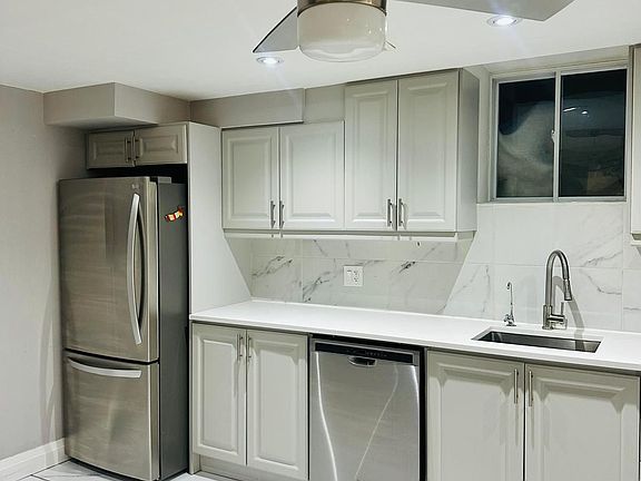 3rd image of 53 Freshspring Dr