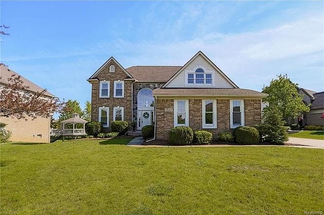 1st image of 9140 Countrywood Dr