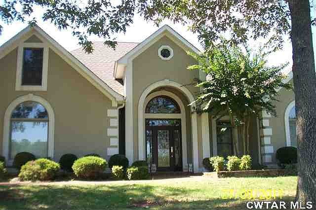 1st image of 410 Jerri Ann Dr
