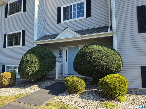 310 Boston Post Road #26, Waterford, CT 06385