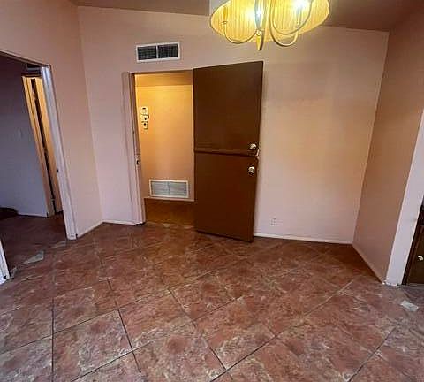 5th image of 7425 E 20th St