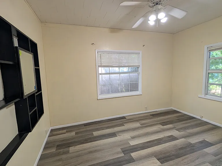 909 Magnolia Dr #HOUSE — Photo 42