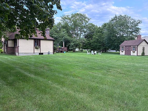 5th image of 6 Old Homestead Rd