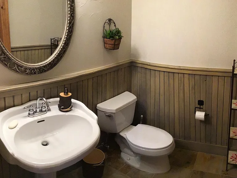 powder room