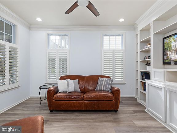 4th image of 4744 Glass Mountain Way