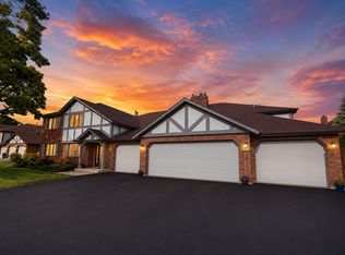 13158 S Oak Hills Pkwy APT 1A, Palos Heights, IL 60463
