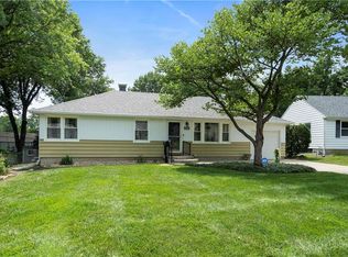 8819 W 81st Ter, Overland Park, KS 66204