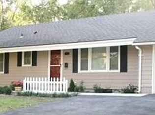 7322 Roe Ave, Prairie Village, KS 66208