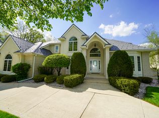 11435 Mildred Ct, Willow Springs, IL 60480