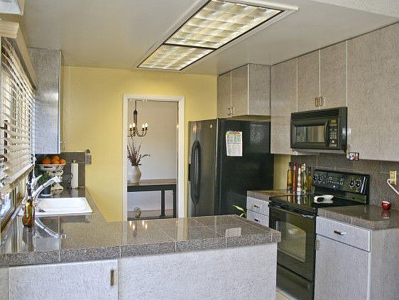 5th image of 674 Salt Lake Dr