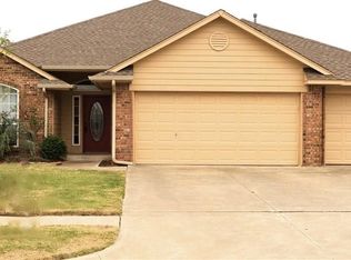 1105 Renita Way, Moore, OK 73160