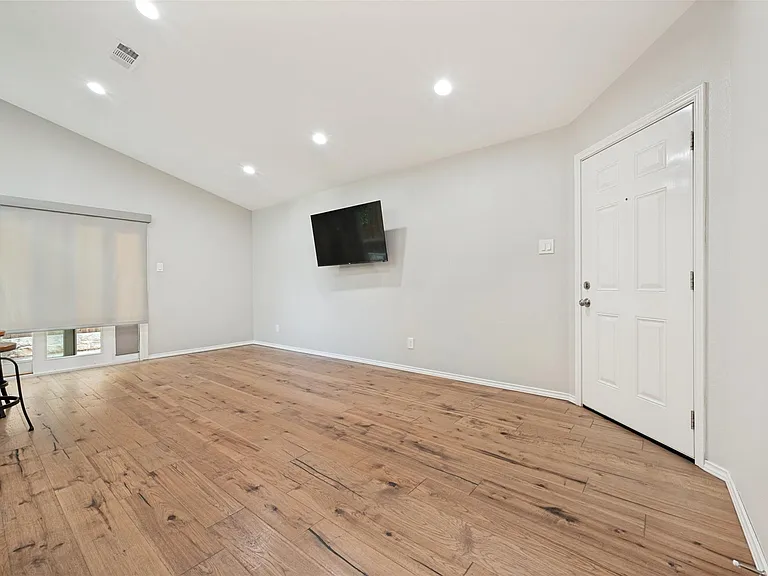 2759 Harbinger Ln — Photo 8