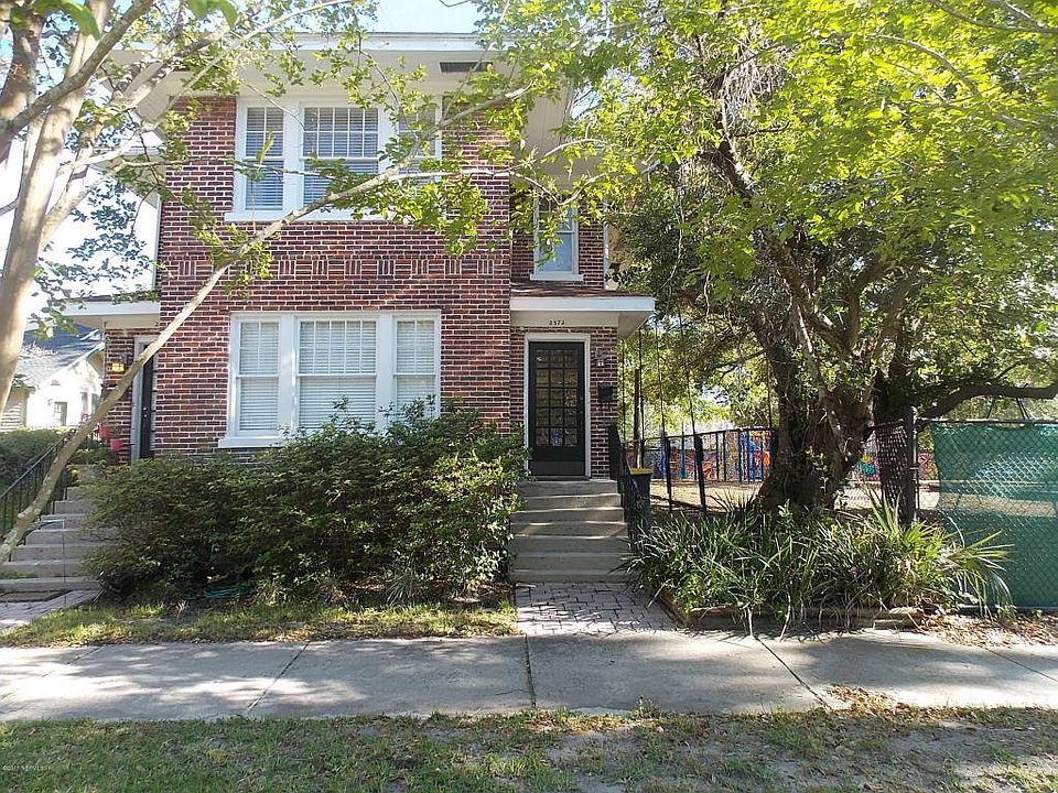 1st image of 2572 Forbes St
