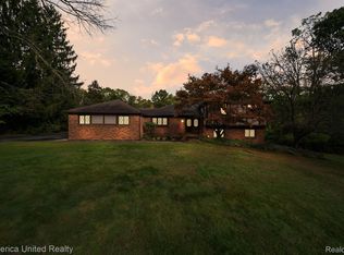 3349 McCluskey Dr, Pinckney, MI