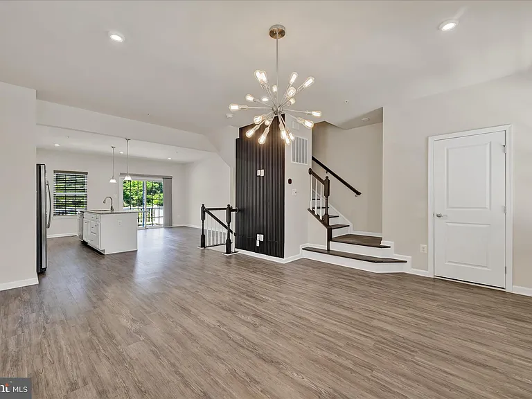 10 Laurel Gate Ct — Photo 16