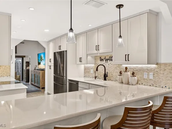 4656 S Landings Dr, Fort Myers, FL 33919