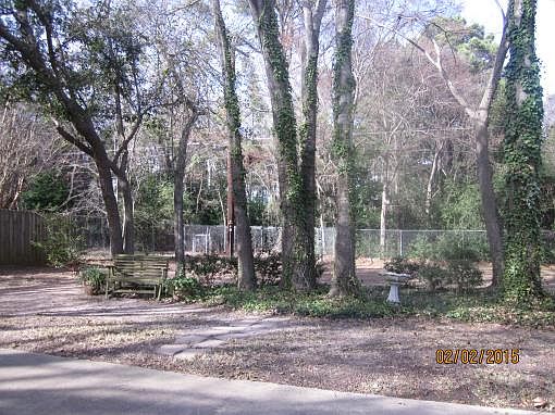 4th image of 125 Colley Dr