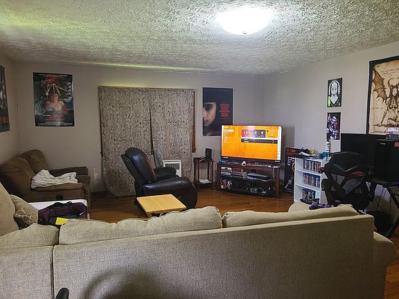 4th image of 9 Johnson St