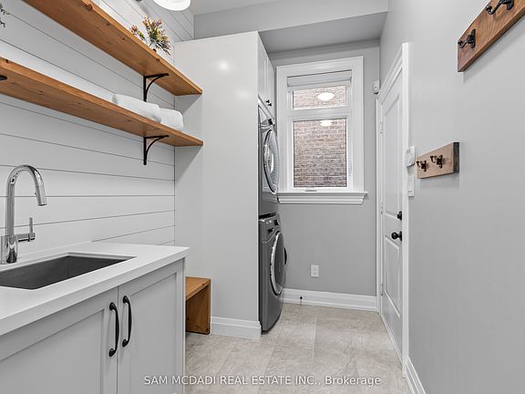 5th image of 46 Foxtail Ct