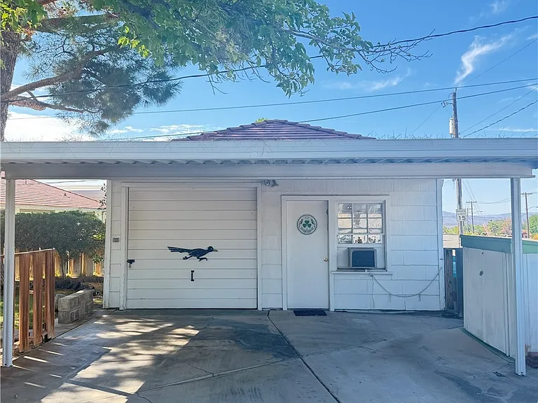 504 Cherry St — Photo 5