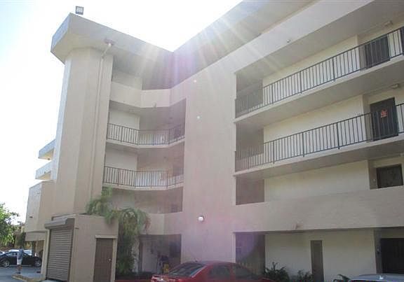 2nd image of 816 NW 87th Ave APT 307