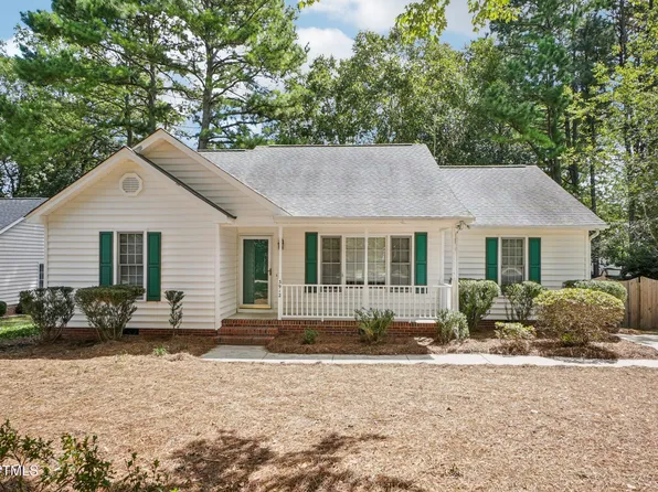 3912 Cashew Dr, Raleigh, NC 27616