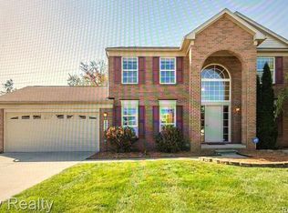 15516 Pebblebrook Dr #38, Van Buren Township, MI 48111