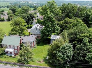 1015 Clay Rd, Lititz, PA 17543