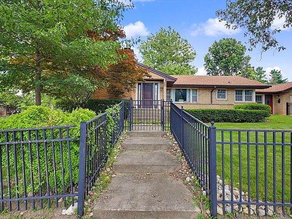 3rd image of 305 Colton Ave