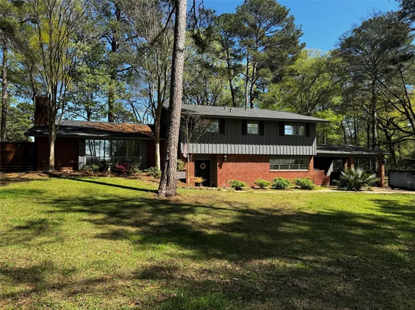 9401 Red Oak Ln, Shreveport, LA 71106