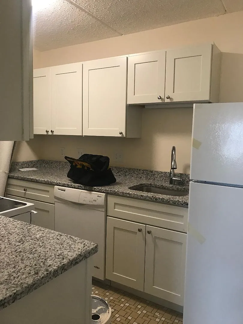 320 Salem St — Photo 3