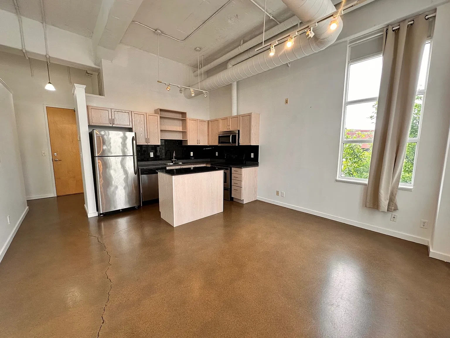 404 King Street West Kitchener — Photo 2