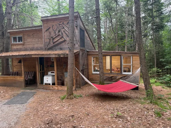 325 Calderwood Road, Washington, ME 04574