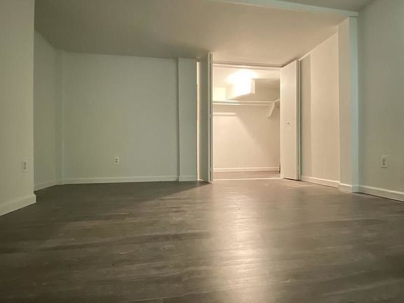 2nd image of 33 Gold St APT 426