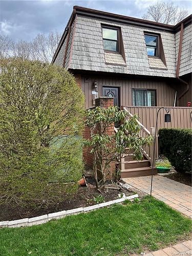 1st image of 31 Heritage Dr APT A