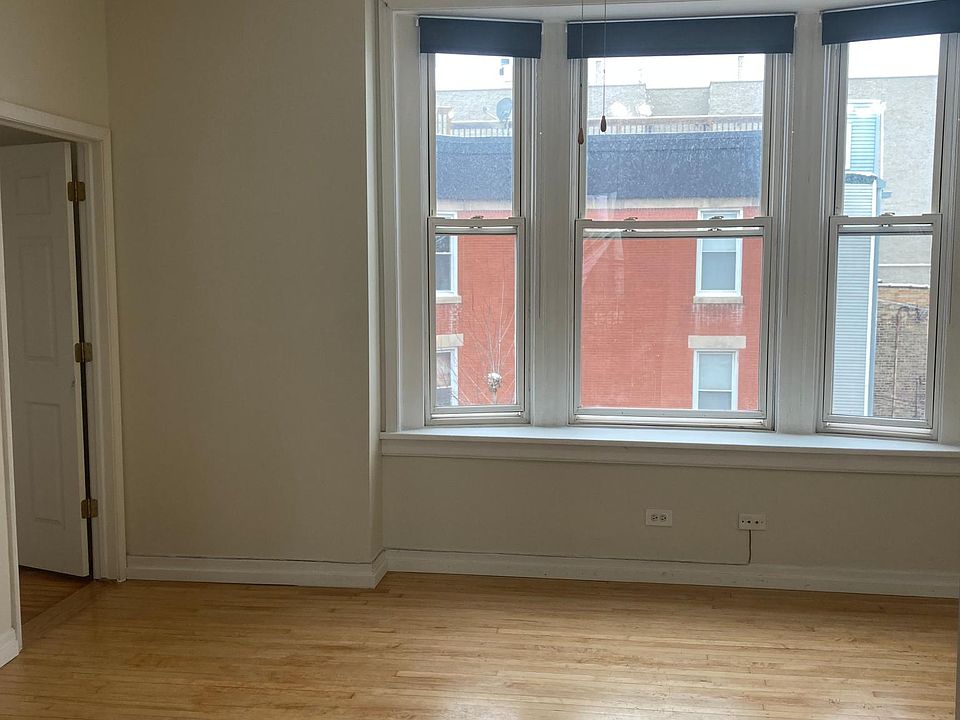 1st image of 3556 W Wrightwood Ave #3S